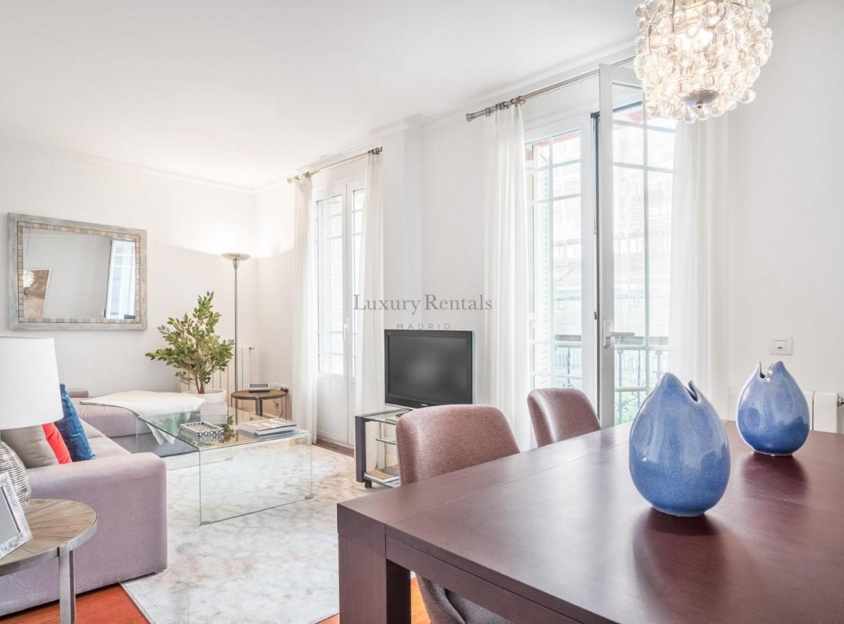 Charming 2-Bedroom Apartment In Retiro Perfect Madrid Location 외부 사진